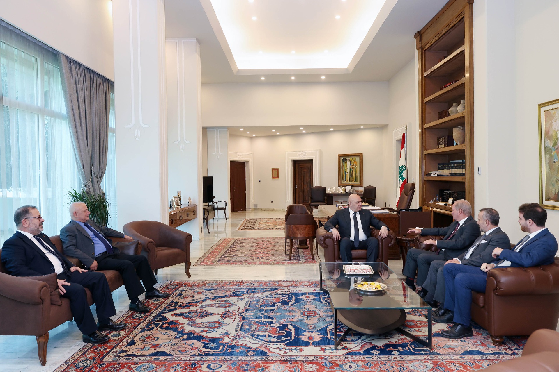 استقبل رئيس الجمهورية العماد جوزاف عون النائب كميل شمعون .
