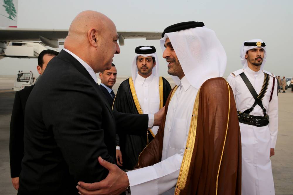 الرئيس عون وصل الى الدوحة لإجراء محادثات مع امير قطر