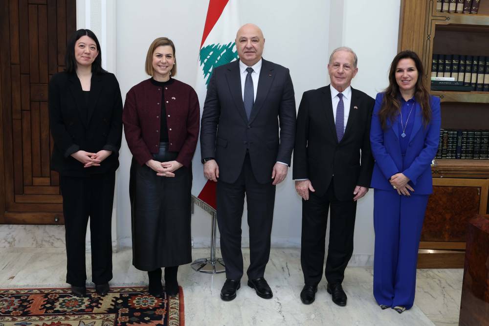 رئيس الجمهورية تابع مع وزير الخارجية شؤوناً ديبلوماسي