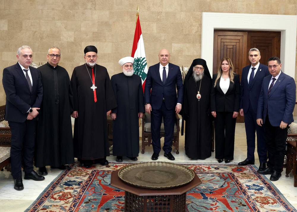 الرئيس عون اطلع من وفد من فعاليات طرابلس على الاوضاع في المدينة عقب الكارثة التي حصلت في الفيحاء 