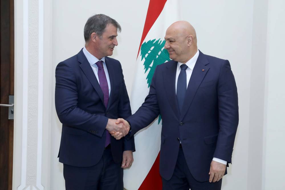 رئيس الجمهورية مستقبلا بعثة من صندوق النقد الدولي: لبنان يقدم الدعم اللازم لبعثة الصندوق لتسهيل مهمتها في لبنان و التعاون قائم بين مجلس النواب والحكومة لاستكمال الإصلاحات التي تشكل حاجة لبنانية داخلية قبل ان تكون مطلبا خارجيا