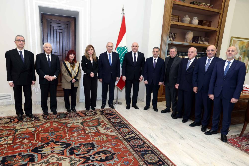 رئيس الجمهورية واصل لقاءاته مع رؤسات البعثات الدبلوماسية  لشرح موقف لبنان من التطورات الراهنة